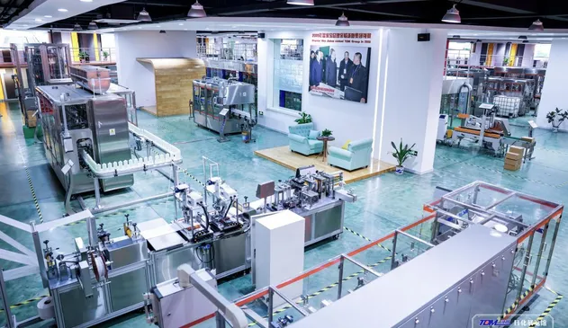 फ़ैक्टरी निर्मित हॉट सेल क्रीम मरहम भरने उत्पादन लाइन 2